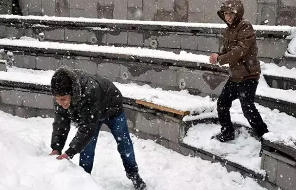 Erzurum’da okullar tatil