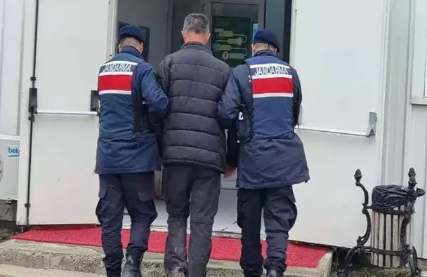 Interpol’un kırmızı bültenle aradığı şüpheli, Edirne’de yakalandı