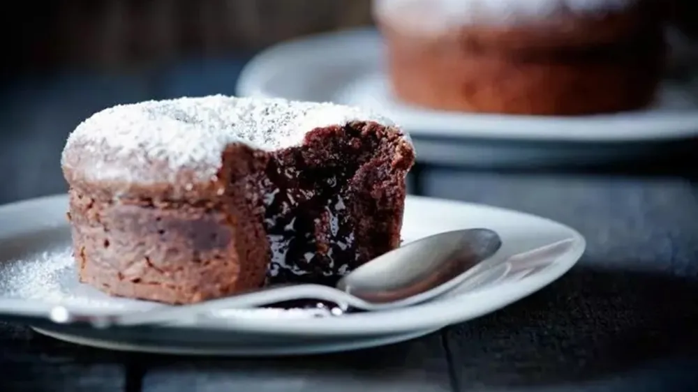 Damaklarınız da kalacak bir lezzet: Çikolatalı Sufle tarifi