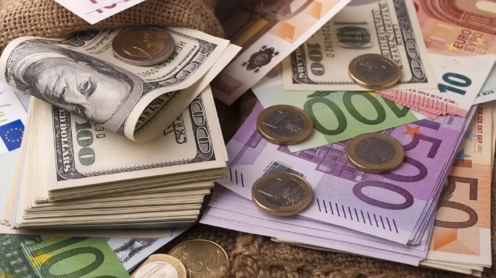 Dolar ve eurodaki yükseliş önlenemiyor