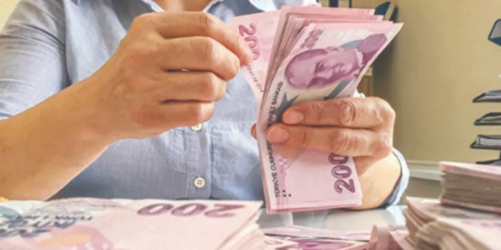 Emekliler ve Memurlar İçin Ek Ödeme Kapıda... Maaşlara 8.077 Lira İlave Ödeme Yapılacak!