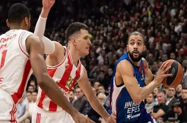 Kızılyıldız - Anadolu Efes: 97-83