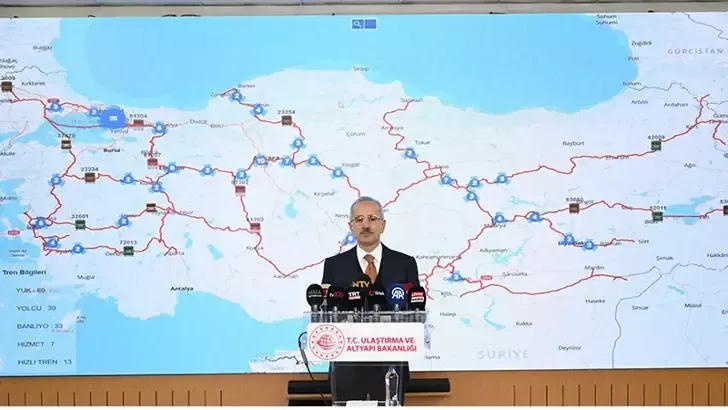 Bakan Uraloğlu: Tren gecikmelerini minimum seviyeye çekmeyi hedefliyoruz