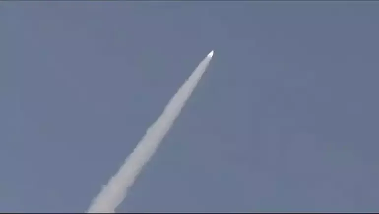 Pakistan, Fatah-2 roketatar sistemini test etti