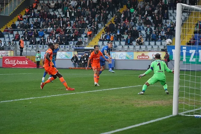 Rizespor Uzatmada 3 Puanı Kaptı 3-2