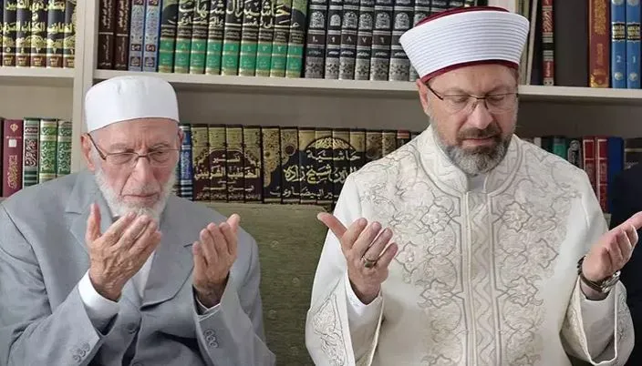 Eski Diyanet İşleri Başkanı Lütfi Doğan, hayatını kaybetti