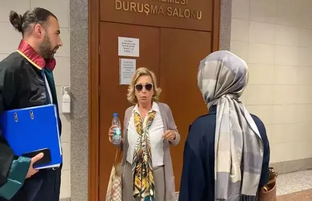 Gazeteci Nazlı Ilıcak yeniden cezaevine girdi