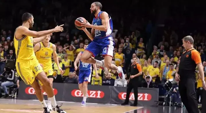 ALBA Berlin - Anadolu Efes: 89-97