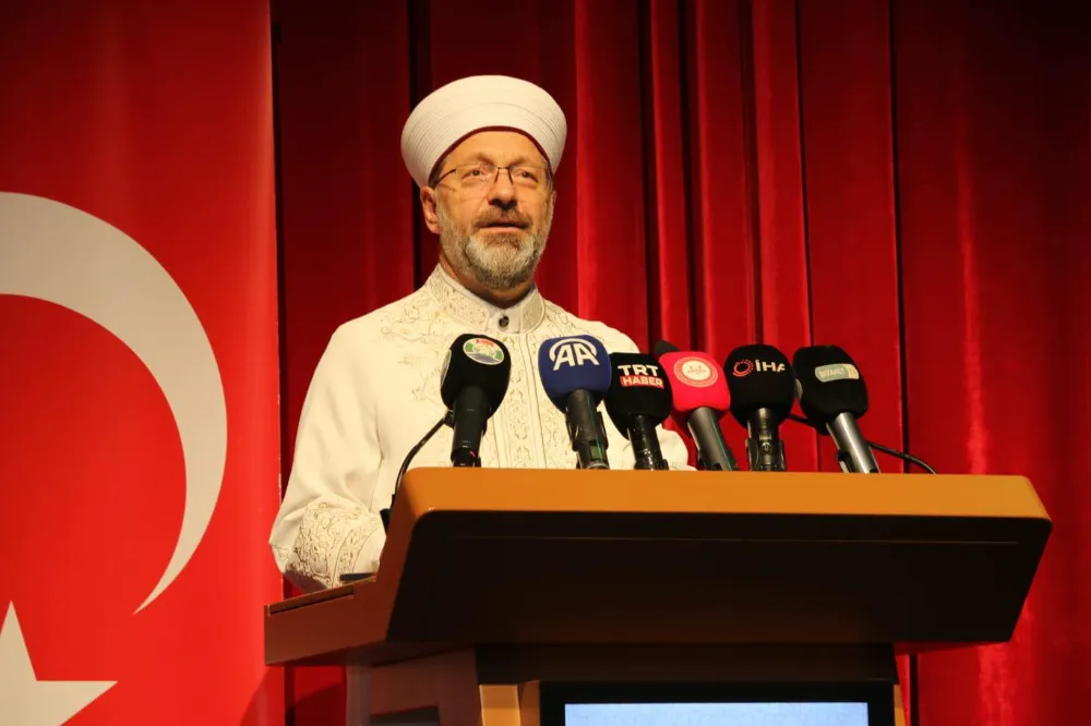 Diyanet İşleri Başkanı Prof. Dr. Ali Erbaş RTEÜ öğrencileriyle buluştu