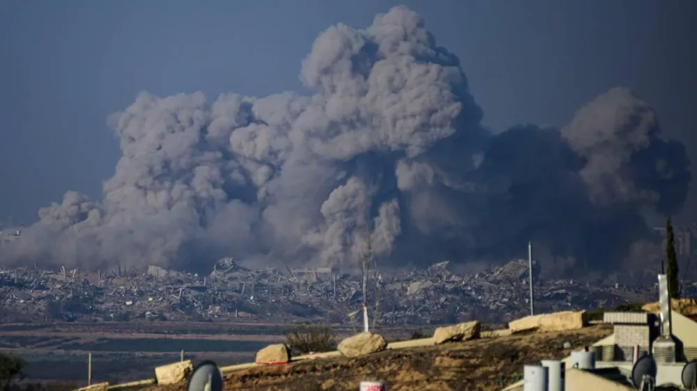 Gazze Yönetimi: Yangın bombalarıyla düzenlenen saldırılarda yaralanmalar oluyor