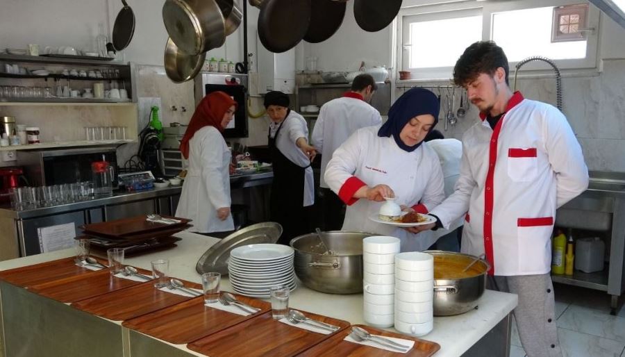 Doğu Karadeniz Bölgesinde Artan Turizm aşçılık kurslarına İlgiyi artırdı