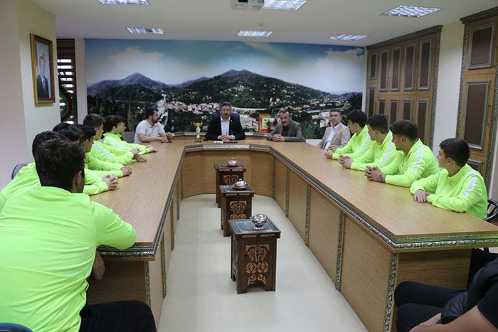 Güneysu Spor Lisesi Hentbol Takımı, Türkiye Üçüncüsü Başkan Özer