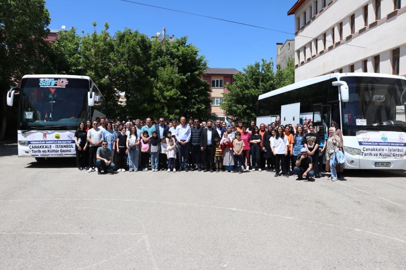 Bayburtlu öğrenciler Çanakkale ve İstanbul