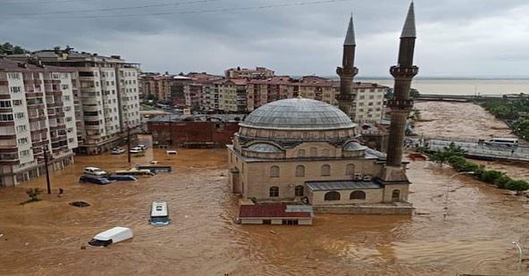 Meteoroloji’den Artvin, Rize Trabzon’a Sel Uyarısı!