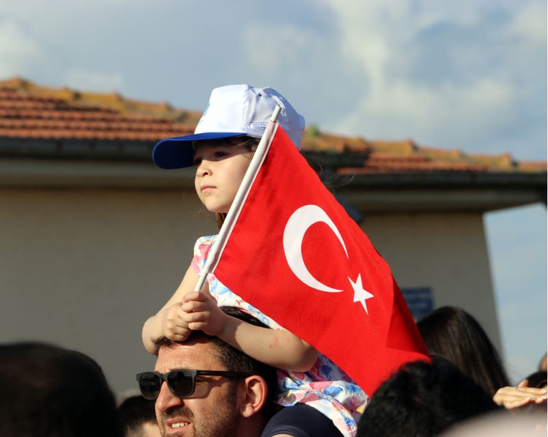 SOLOTÜRK Amasya semalarında gösteri yaptı