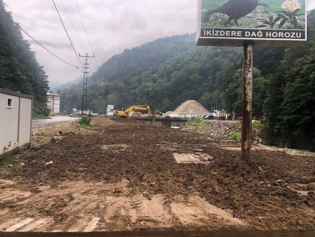 İkizdere Belediye Başkanı Hakan Karagöz, İlçeye Katma Değer Sağlamaya Devam Ediyor