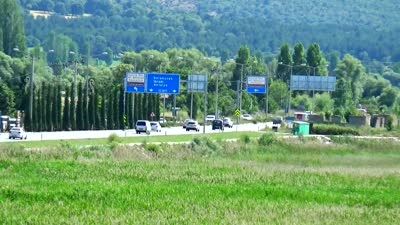 Yeni Konya-Antalya kara yolunda bayram yoğunluğu