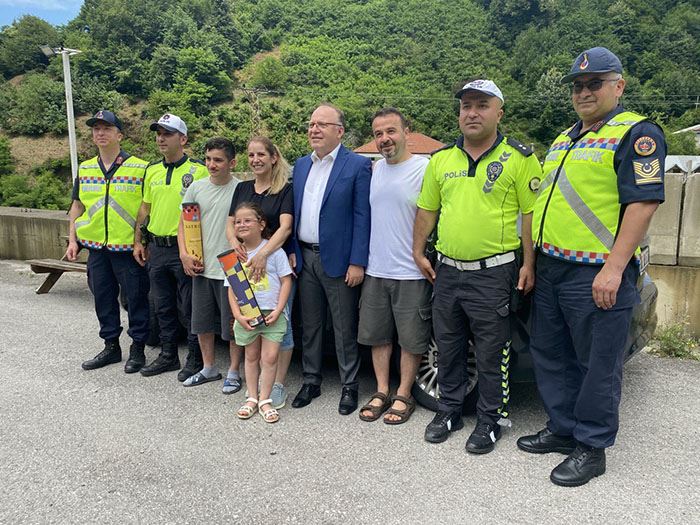 Vali Mustafa Tutulmaz bayram öncesi trafik denetimlerine katıldı