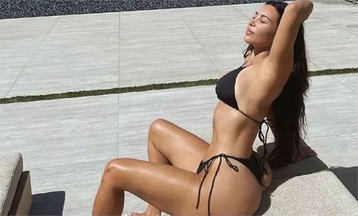 Kim Kardashian markası için her şeyi yapıyor!