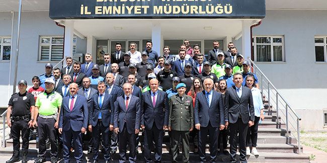 Bayburt protokolünden İl Emniyet Müdürlüğü’ne ziyaret!