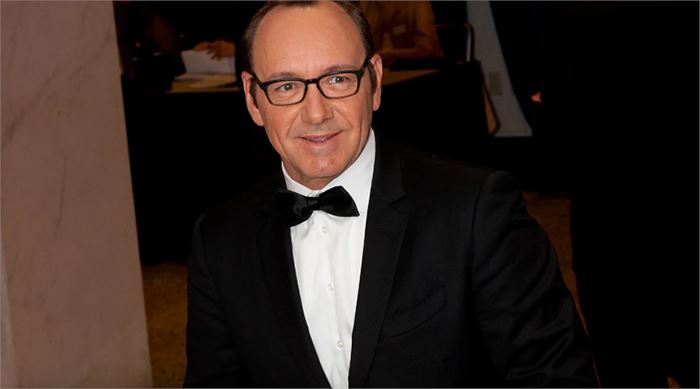 Kevin Spacey dört erkeğe cinsel saldırıdan yargılanıyor!