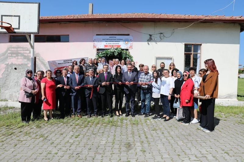 Merzifon’da Köy Yaşam Merkezi’nin yıl sonu sergisi düzenlendi