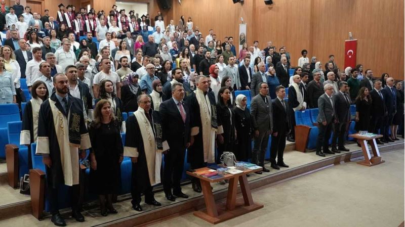 KBÜ Diş Hekimliği Fakültesi ilk mezunlarını verdi