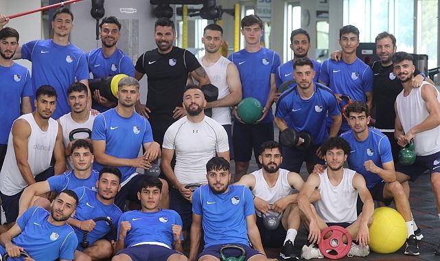 Mavi-beyazlılarda futbolcuların  kampa katılması teknik patron Kutlu’yu mutlu etti