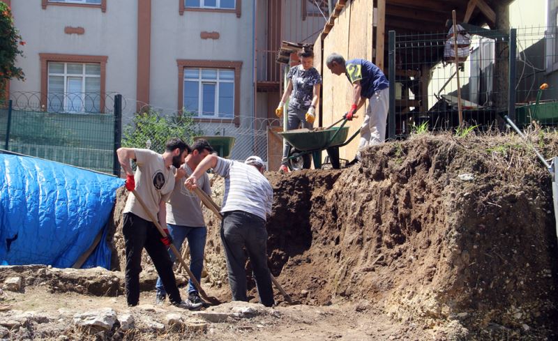 Binlerce yıllık mozaikler bulunan Balatlar Yapı Topluluğu