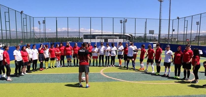 Görme Engelli Kadın Milli Futbol Takımı, Avrupa şampiyonluğu hedefiyle yola çıktı