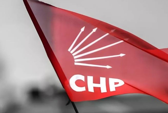 Gündeminde kongre olan CHP