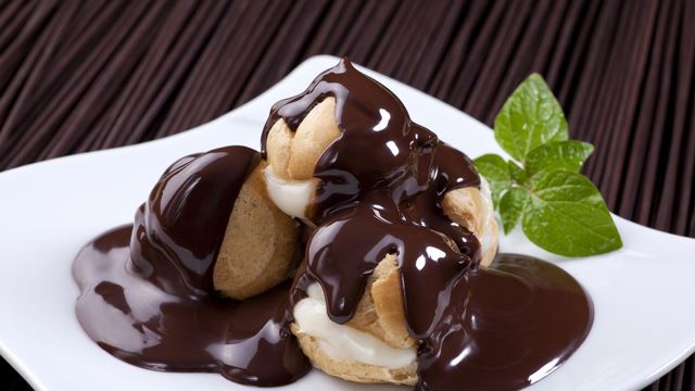 Profiterol nasıl yapılır, malzemeleri neler?