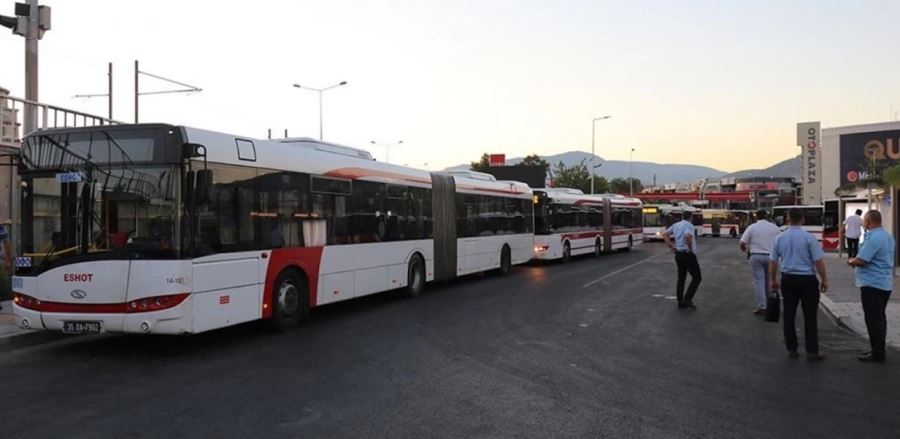 Metro ve tramvay çalışanları greve gitti