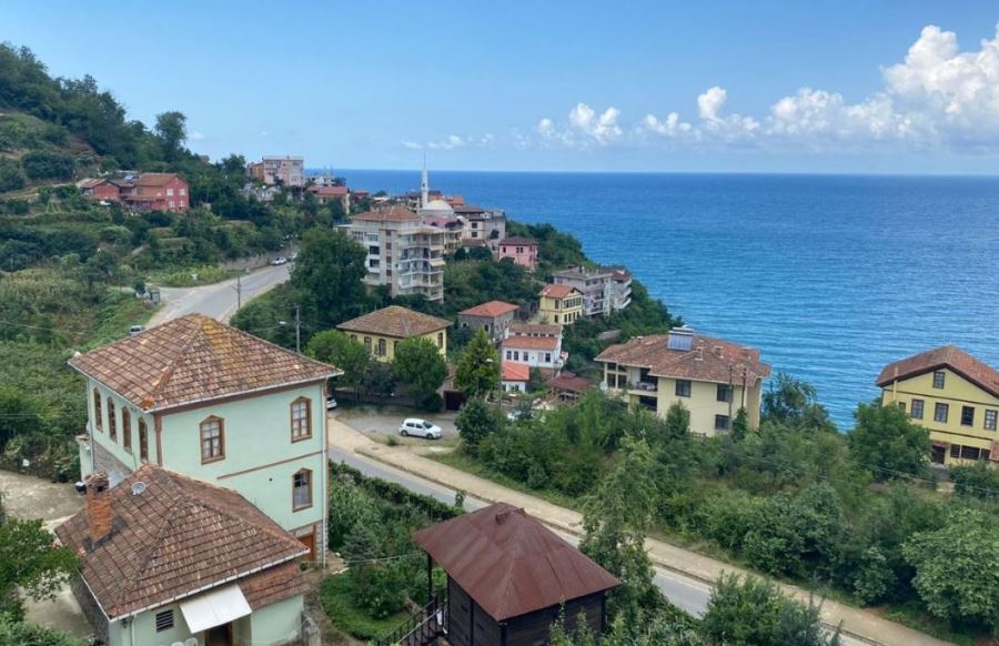 Trabzon Saadet Partisi İlçe Başkanı Ümit Çebi, flaş iddialarda bulundu