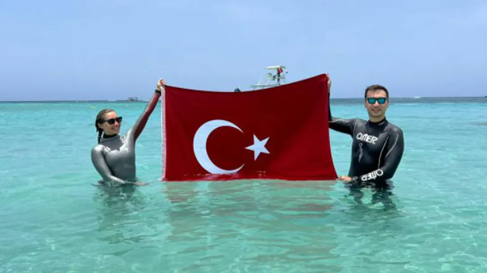 Şahika Ercümen Türkiye rekoru kırarak dünya üçüncüsü!