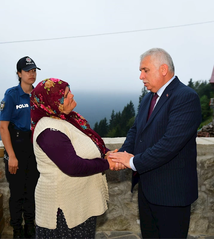 Trabzon Valisi Yıldırım, şehit Eren Bülbül