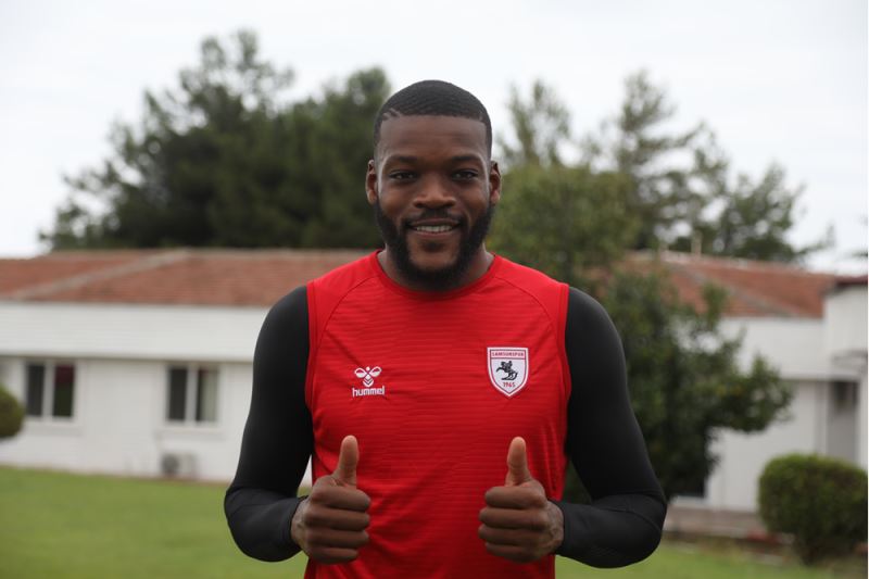 Olivier Ntcham, gol sevinçlerinde attığı taklaya Samsunspor