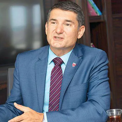  Prof. Dr. Çağrı Erhan kimdir?