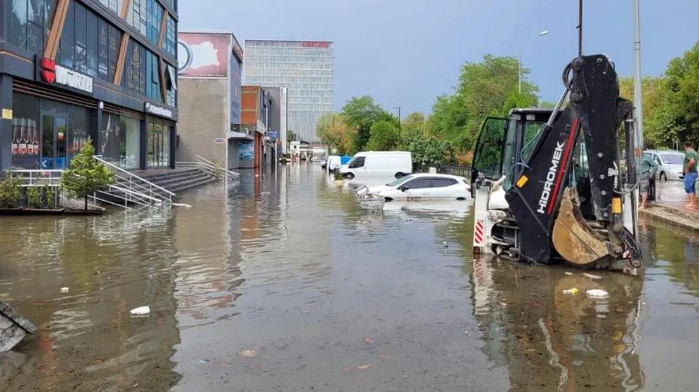 Valilikten yapılan yazılı açıklamada eğitime ara verildi!