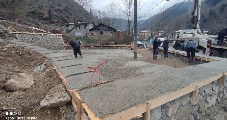 İkizdere Belediyesi Üstü Kapalı Çocuk Oyun Parkı İnşaasına başladı