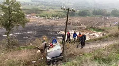 Şarampole devrilen otomobilin sürücüsü yaralandı