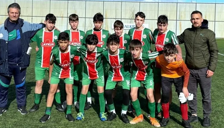 ÇAYKURSPOR KULÜBÜ, Ç. RİZESPOR ALTYAPISINA SPORCU KAZANDIRMAYA DEVAM EDİYOR..