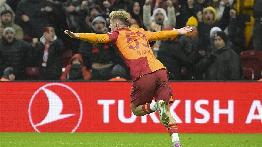 Galatasaray 3 puanı son dakika golüyle aldı