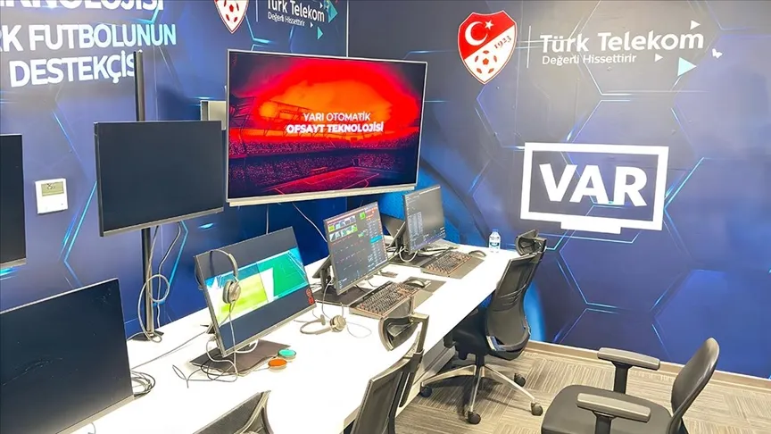 Türk futbolunda yeni dönem: VAR kayıtları açıklanacak, yabancı gözlemci gelecek, MHK