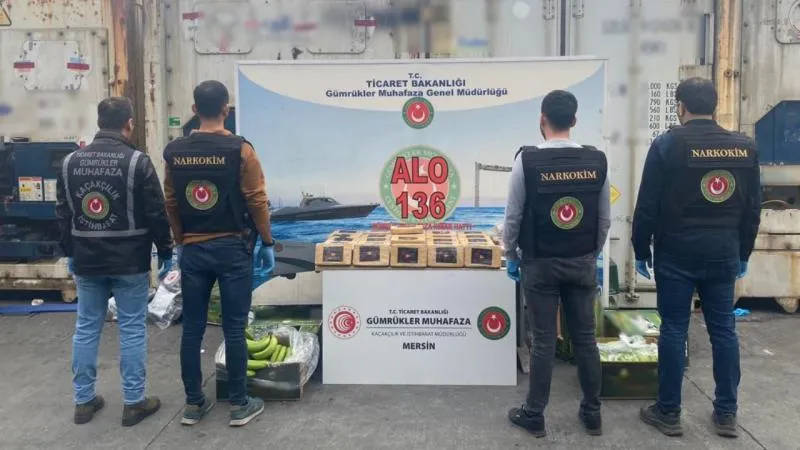 Muz dolu konteynerde 77 kilo uyuşturucu ele geçirildi