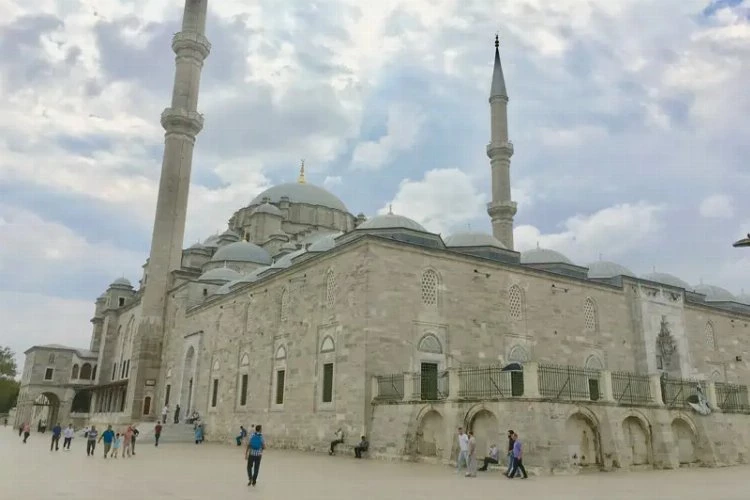 Fatih Camii