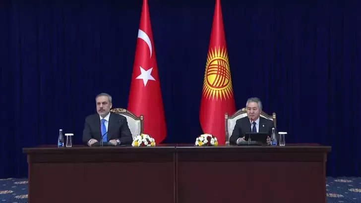 Fidan Bişkek’te mevkidaşıyla ortak basın toplantısına katıldı