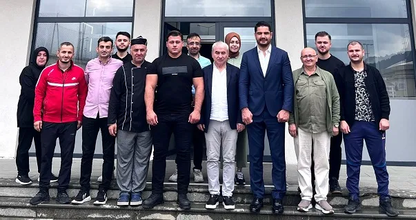 Taha Akgül ve Rıza Kayaalp’ten Rize’de Ata Sporu Güreşe Destek Ziyareti