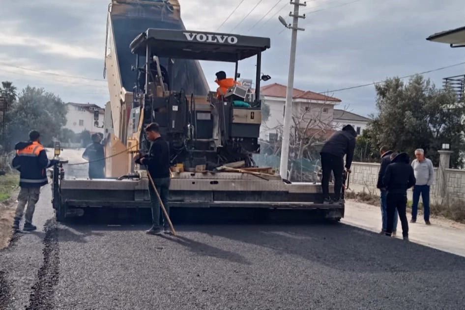 Büyükşehir ekipleri vatandaşların güvenli seyahati için yollarda