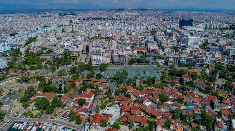 Yabancılar en çok Antalya